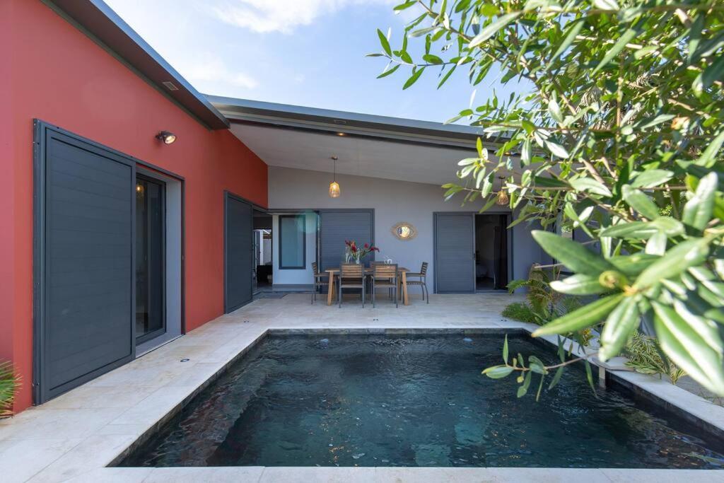 Villa Benjoin St-Pierre Piscine Chauffee Et Mer Сен-П'єр Екстер'єр фото